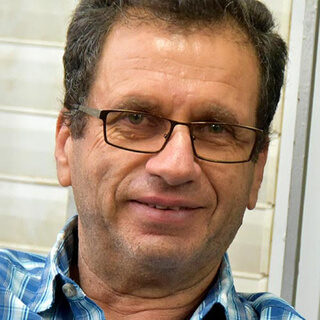 Dov Bikas